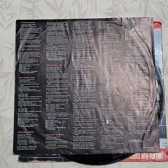 REO Speedwagon Wheels Are Turnin' Vinyl - Picture 6 of 6